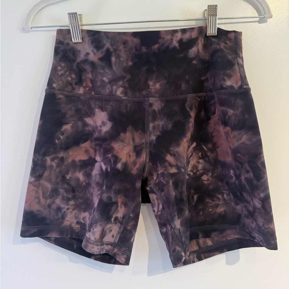 Lululemon align high-rise short 6” in tie-dye size 8